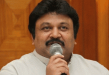 நடிகர் பிரபுவை தூக்கி வைத்திருக்கும் சிவாஜி : எப்படி இருக்கின்றார் தெரியுமா? தீயாய் பரவும் புகைப்படம்