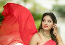 “நீ சரிபட்டு வரமாட்ட” பரபரப்பை கிளப்பும் ரேஷ்மாவின் Cool Clicks !