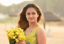 Playboy பத்திரிக்கைக்கு படு கவர்ச்சியான போஸ் கொடுத்துள்ள சிம்ரன் ! சூடு ஏறி கிடக்கும் ரசிகர்கள் !