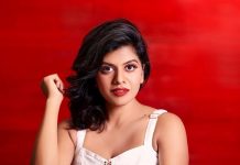 “அவ Shape-U அடடடடா, மொத்தத்துல….”- பிரபல பின்னணி பாடகியின் செம்ம வைரல் போட்டோ !