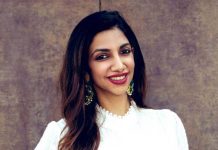 Low Angle-இல் வரம்பு மீறிய கவர்ச்சி காட்டிய Vj பாவனா !