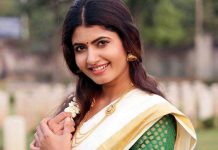 “ஆத்தாடி என்ன உடம்பி, அங்கங்க பச்ச நரம்பி”- Transparent Saree யில் ஆஷீமா நர்வால் வெளியிட்ட Clicks !