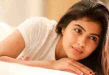 தங்க நிற உடையில் இலைமறை காய்மறையாக Glamour காட்டிய பிகில் அம்ரிதா ஐயர் !