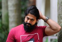 மனைவியுடன் நெருக்கமாக! கண்ணில் அந்த ஒரு பார்வை! தம்பதியாக ஒரு புகைப்படம்!