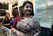 குண்டு பூசணிக்கா மாதிரி இருந்த மீரா ஜாஸ்மினா இது? 2 வருட ஒர்க் அவுட்டுக்கு பிறகு வெளியான ஸ்லிம் புகைப்படம்!!