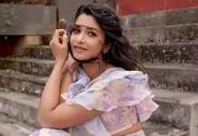 கவர்ச்சி உடையில் அதகளம் பண்ணும் ப்ரியா பவானி ஷங்கர்..! – உருகும் ரசிகர்கள்..!