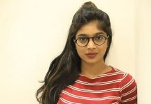 விஜய் சேதுபதியுடன் இருக்கும் புகைப்படதை வெளியிட்ட VJ பார்வதி.. வறுத்தெடுக்கும் நெட்டிசன்கள்!