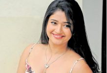 நடிகை பூனம் பாஜ்வாவின் லேட்டஸ்ட் கிளாமர் புகைப்படங்கள் !