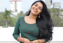 “தேக்கு உடம்புக்காரி, சாக்லேட்டு கலருகாரி ” – ரஜிஷா விஜயனை வர்ணிக்கும் ரசிகர்கள்!!