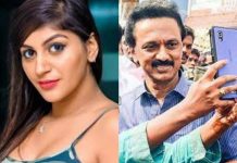 வெறும் கருப்பு பனியன் மட்டும் அணிந்து முதல்வர் ஸ்டாலின் உடன் செல்ஃபி ! கோ.ப.த்தில் மக்கள் !!