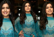 படுக்கையில் பலான போஸ்… அம்ரிதா ஐயரின் கிளாமர் கிளிக்ஸ்!!