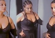 உதட்ட கடிச்சு உஷ்ணத்தைத் கூட்டி ஏங்க வைக்கும் வித்யா பாலன் கவர்ச்சி போஸ்!!