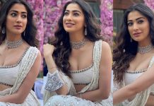 மங்கலா தெரிஞ்சாலும் மஜாவாத்தான் இருக்கு.. கவர்ச்சி உடையில் ஓப்பனாக விட்டு போஸ் கொடுத்த ராய் லட்சுமி!!