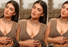 இளசுகளுக்கு செம விருந்து வச்ச ஸ்ருதிஹாசன் ஹாட் போட்டோஸ்!!