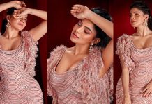 கவர்ச்சி போஸ் கொடுத்து இளசுகளின் கவனத்தை சுண்டி இழுத்த திவ்யா பாரதி!!