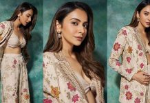 மேலாடையை ஓப்பனாக விட்டு அந்த இடத்தை காட்டிய ரகுல் ப்ரீத் சிங் ஹாட் கிளிக்ஸ்!!