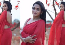 அரைகுறை ஆடையில் கவர்ச்சி போஸ் கொடுத்த காவ்யா அறிவுமணி!!