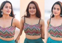 கவர்ச்சியில் அந்த இடத்தை காட்டி இளசுகளின் ஹார்ட் பீட்டை எகிற வைத்த காவ்யா அறிவுமணி!!