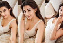 படுக்கையில் பாடாய்படுத்தும் பார்வதி நாயர் ஹாட் போட்டோஸ்!!