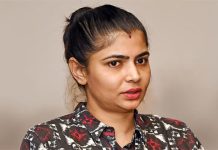 நிர்வாண புகைப்படம் கேட்ட மர்ம நபர்… சுய இன்பம் செய்ய டிப்ஸ் கொடுத்த சின்மயி!!