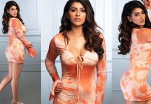 நைட் உடையில் கும்முனு காட்டி இளசுகளை மூச்சு முட்ட வைத்த யாஷிகா!!