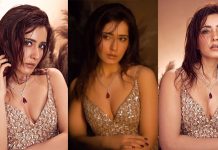 ஐயோ கழண்டு விழுந்துடுமோன்னு பயமா இருக்கு.. பிட்டு பட நடிகையையே ஓரம் கட்டும் ராஷி கண்ணா!!