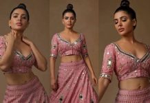 முன்னழகு தெரிய மேலாடையை இறக்கிவிட்டு ஹாட் போஸ் கொடுத்த சமந்தா!!