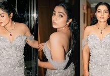 லோநெக் உடையில் முன்னழக கும்முனு காட்டி போஸ் கொடுத்த ரஜிஷா விஜயன்!!