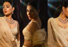 முன்னழக எக்குத்தப்பாக காட்டி ஹாட் போஸ் கொடுத்த சம்யுக்தா!!