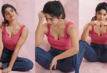 ப்பா முடியல.. பணியனில் முன்னழகு தெரிய போஸ் கொடுத்த திவ்யபாரதி!!