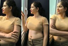 ஜன்னல் ஓரம் காத்து வாங்கும் நடிகை காயத்ரி ரெமாவின் ஹாட் போட்டோஸ்!!